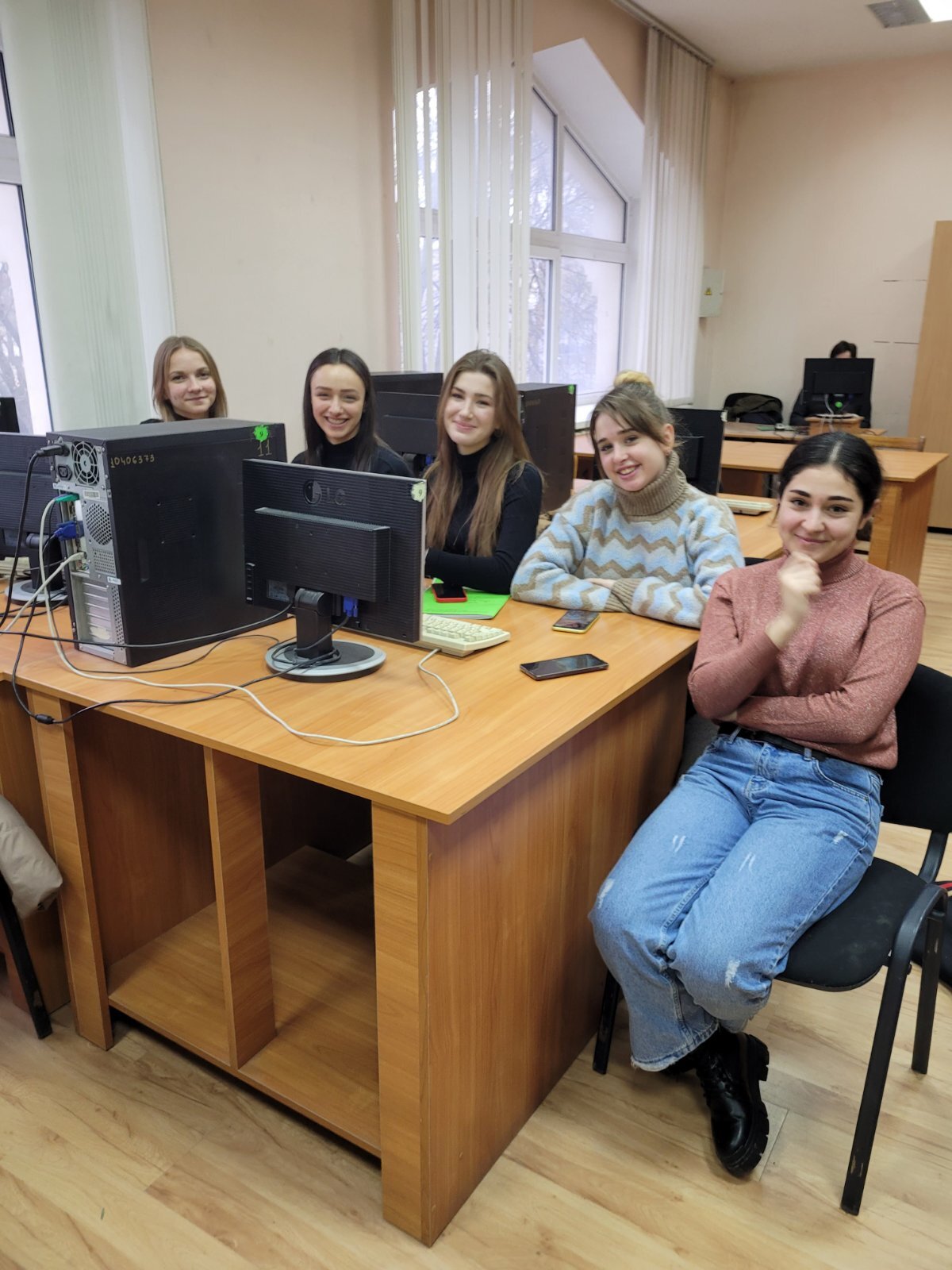 IMG-5b20036d5a6448b2a120b550fee98b88-V