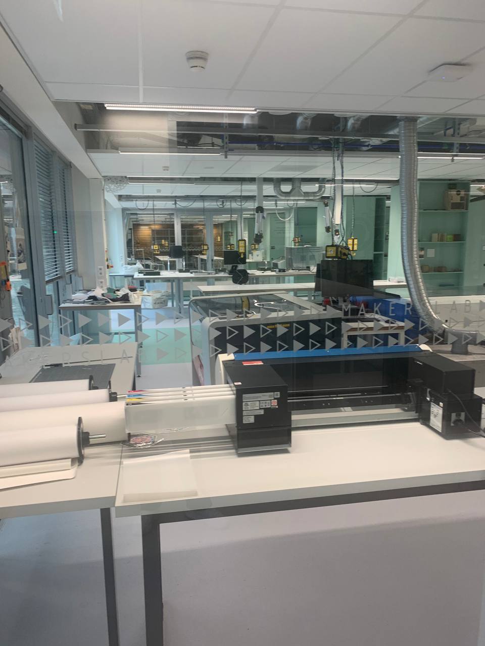 a69f912f-d4bd-4166-989f-b970c291bd2c