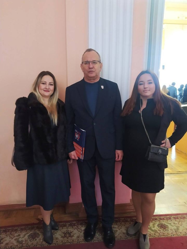 день в дверей