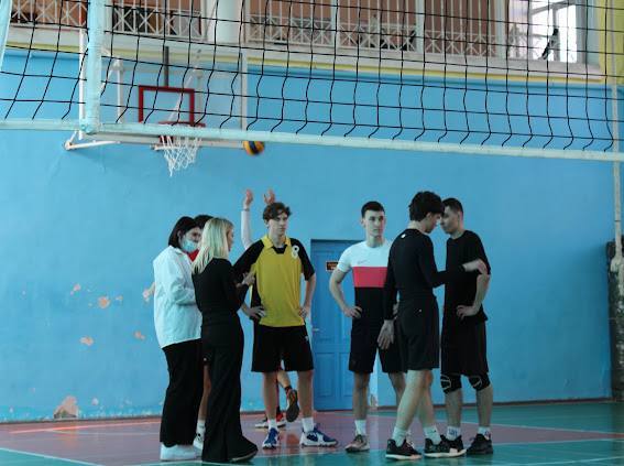 photo_5253864168862370107_x